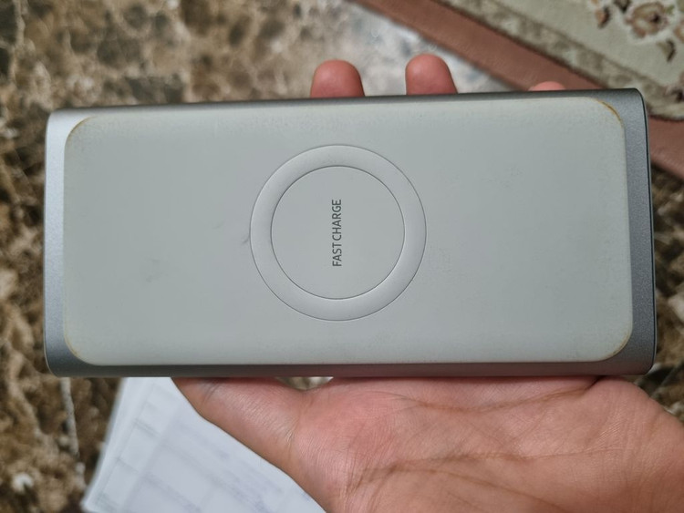 پاوربانک بی سیم سامسونگ مدل EB-U1200 ظرفیت 10000 میلی آمپر ساعت