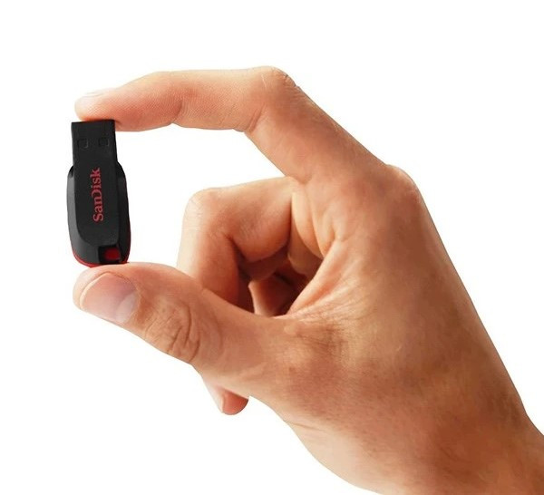 فلش مموری 16 گیگابایت سن دیسک مدل Cruzer Blade CZ50، دارای رابط USB 2.0